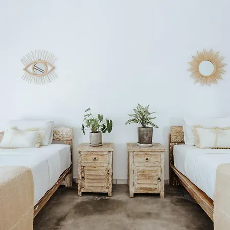 Bed and Breakfast Surf & Yoga Bali